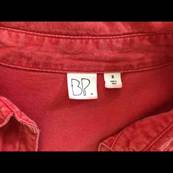 Button up - Picture 2 of 2